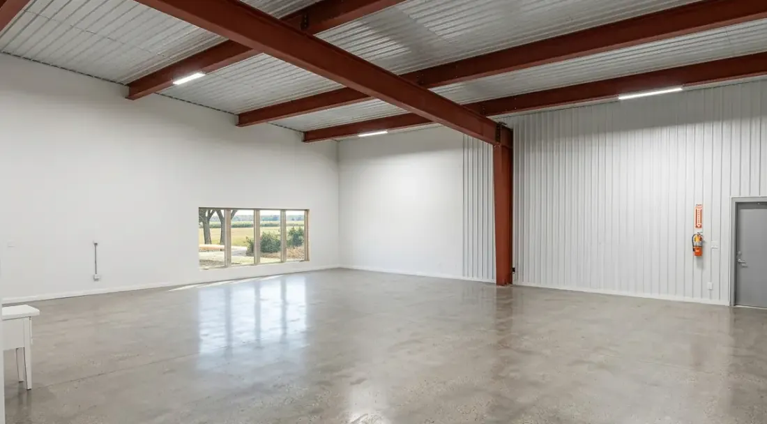 3,000 SF showroom display area