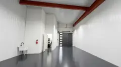 1,500 SF unit office front